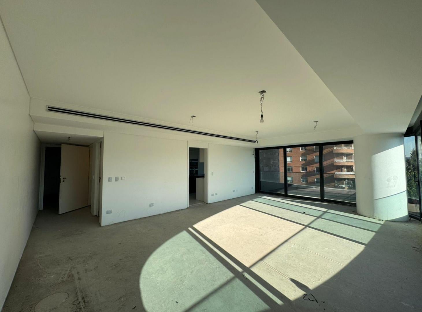 L´ Avenue Libertador 4 ambientes con cochera a la venta en Palermo
