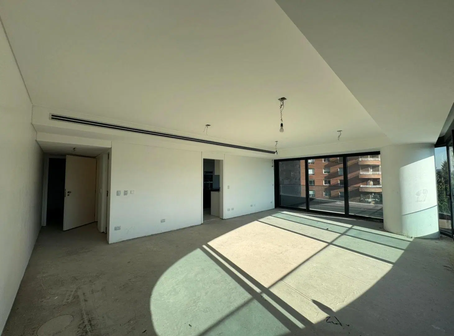 L´ Avenue Libertador  4 ambientes con cochera a la venta en Palermo 5