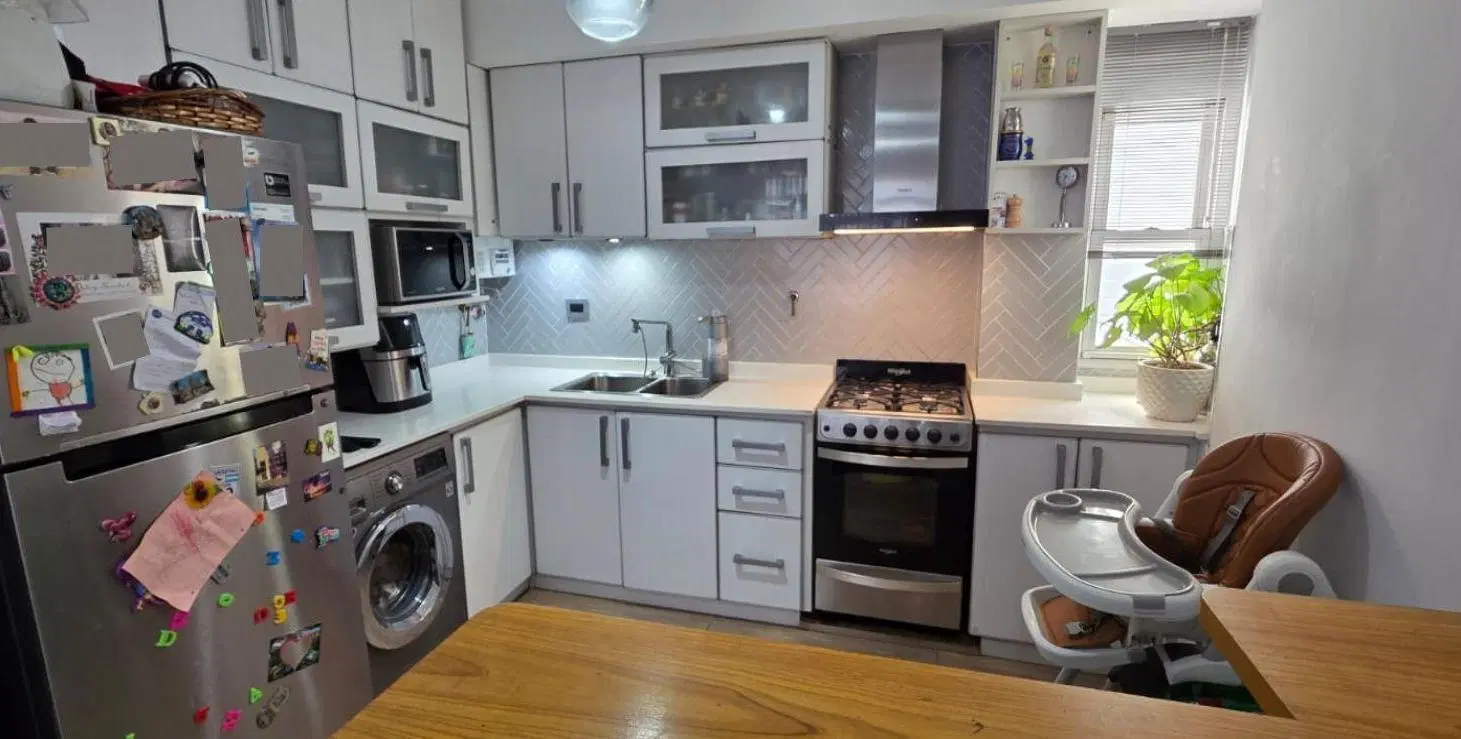 Departamento de 3 ambientes con cochera en Liniers 3