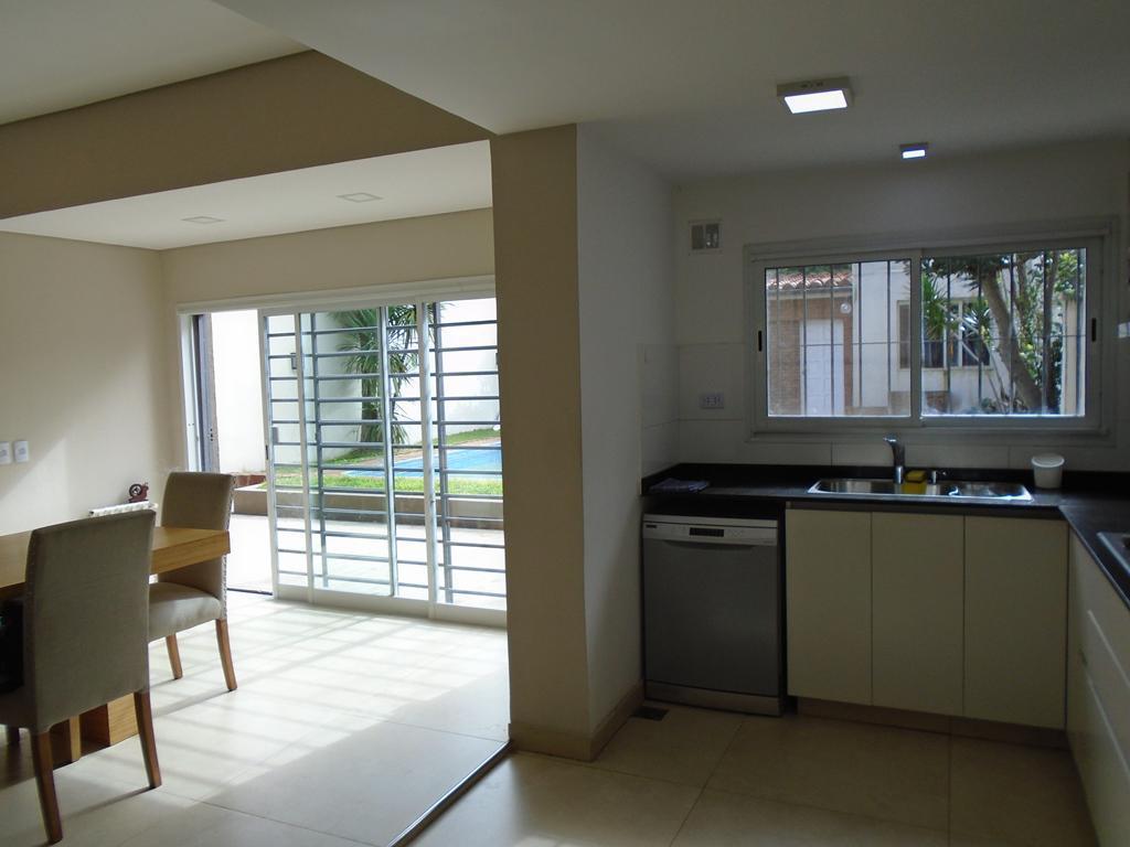Venta Casa 6 Ambientes en Olivos 3