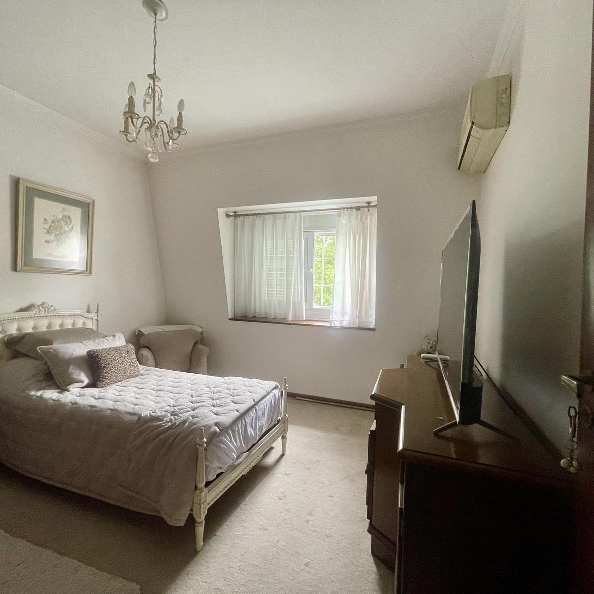 Venta Casa de 6 Ambientes en Florida Mitre 3