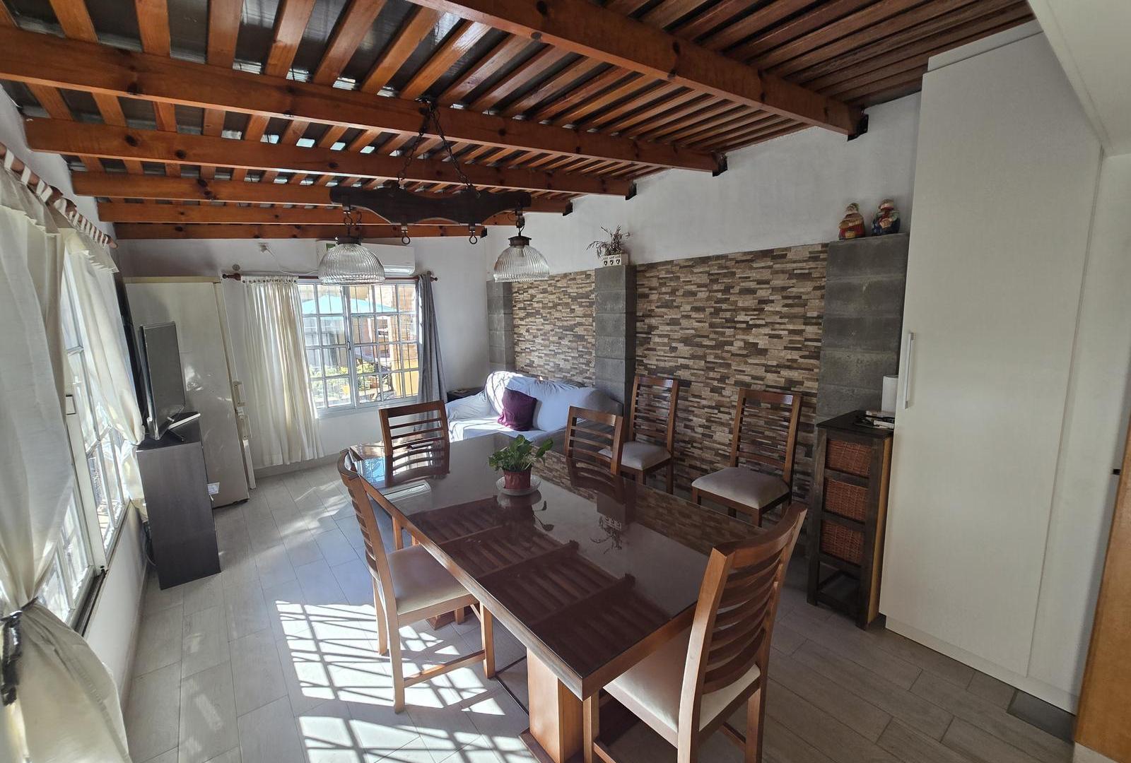 Foto de VENTA CASA 3 AMBIENTES EN BOULOGNE, imagen 2