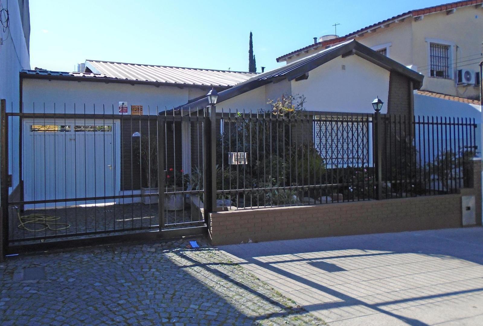 VENTA CASA DE 4 AMBIENTES EN FLORIDA OESTE