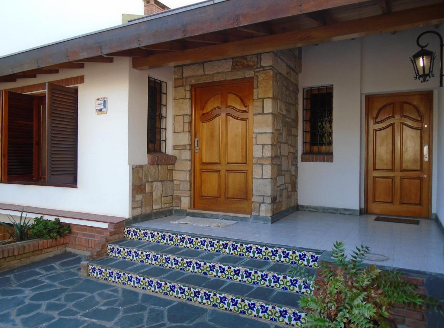 Foto de VENTA CASA 5 AMBIENTES EN OLIVOS, imagen 1