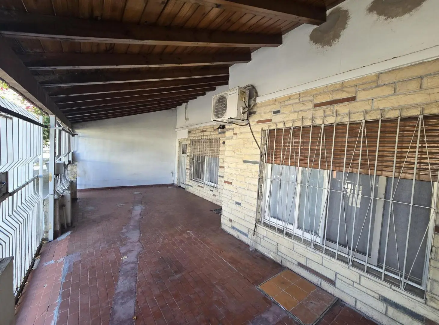 VENTA CASA 4 AMBIENTES EN BOULOGNE 2
