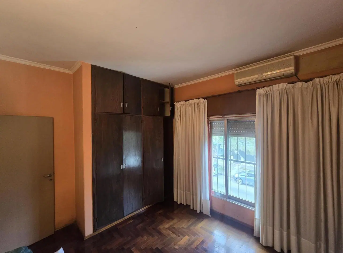 VENTA CASA 4 AMBIENTES EN VILLA ADELINA 3