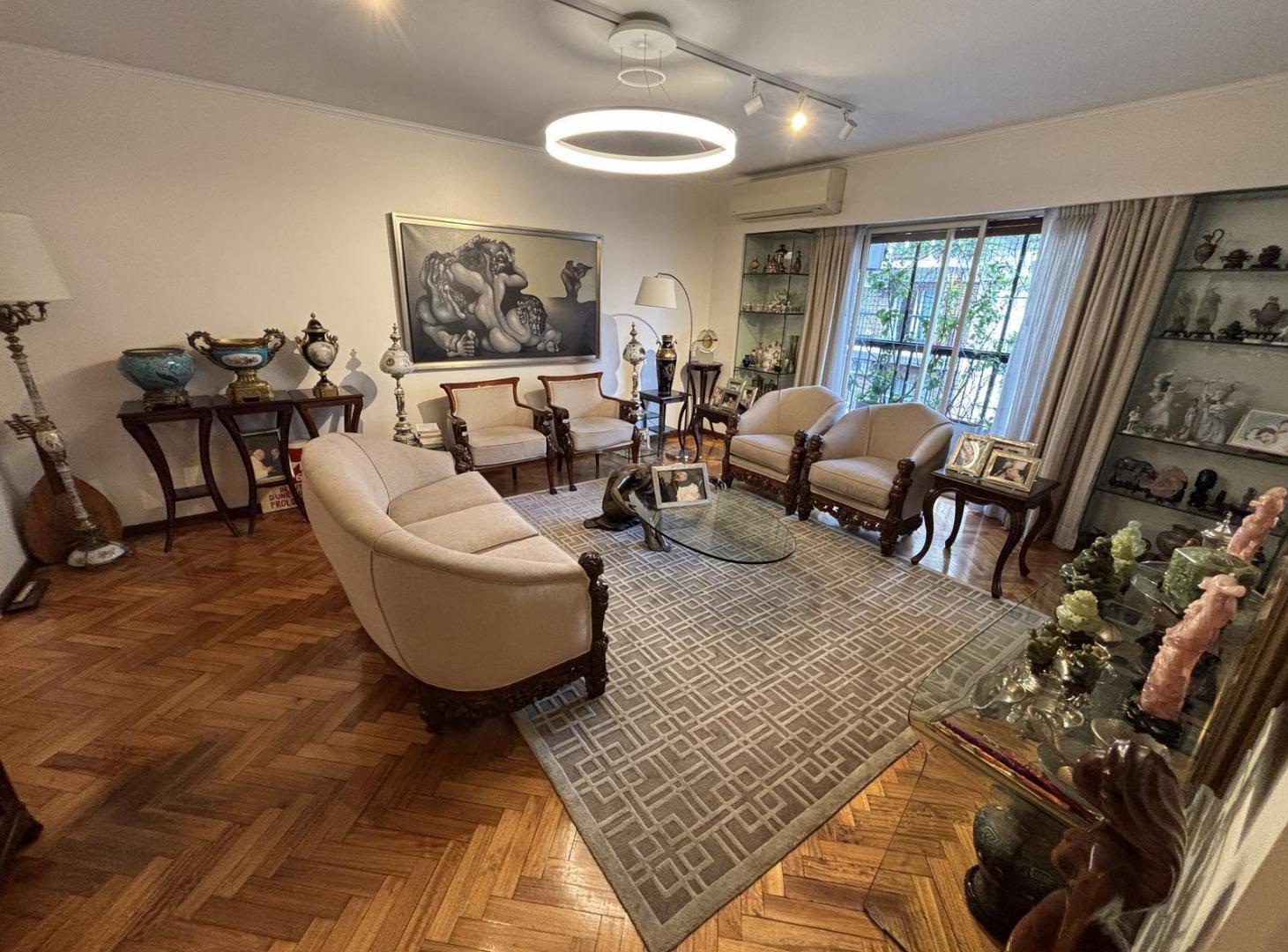 VENTA PISO 6 AMBIENTES EN RECOLETA