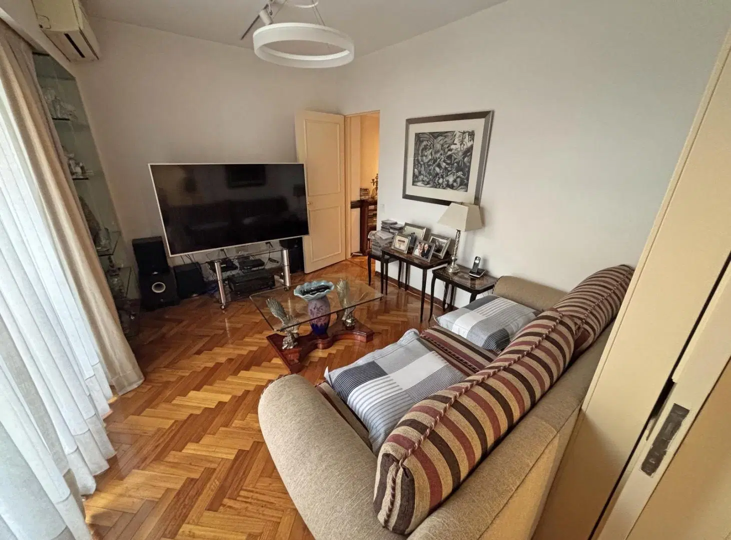 VENTA PISO 6 AMBIENTES EN RECOLETA 4