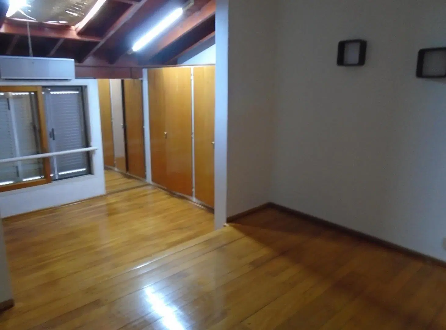 VENTA 2 CASAS 3 AMBIENTES EN MARTÍNEZ 2