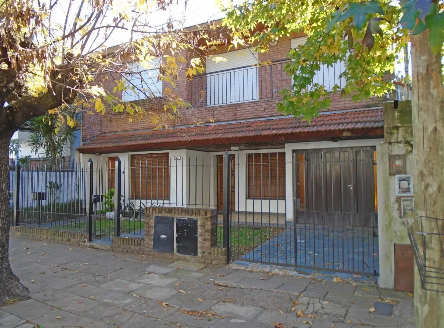 VENTA 2 CASAS 3 AMBIENTES EN MARTÍNEZ 1