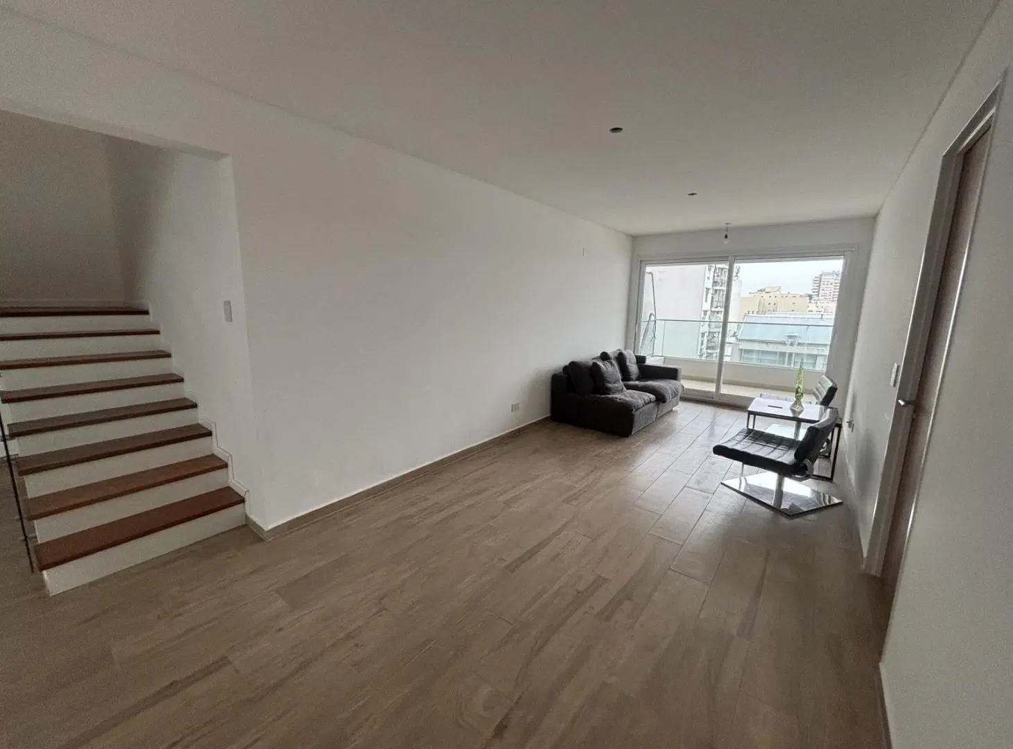 VENTA DEPARTAMENTO 4 AMBIENTES EN FLORIDA MITRE 2