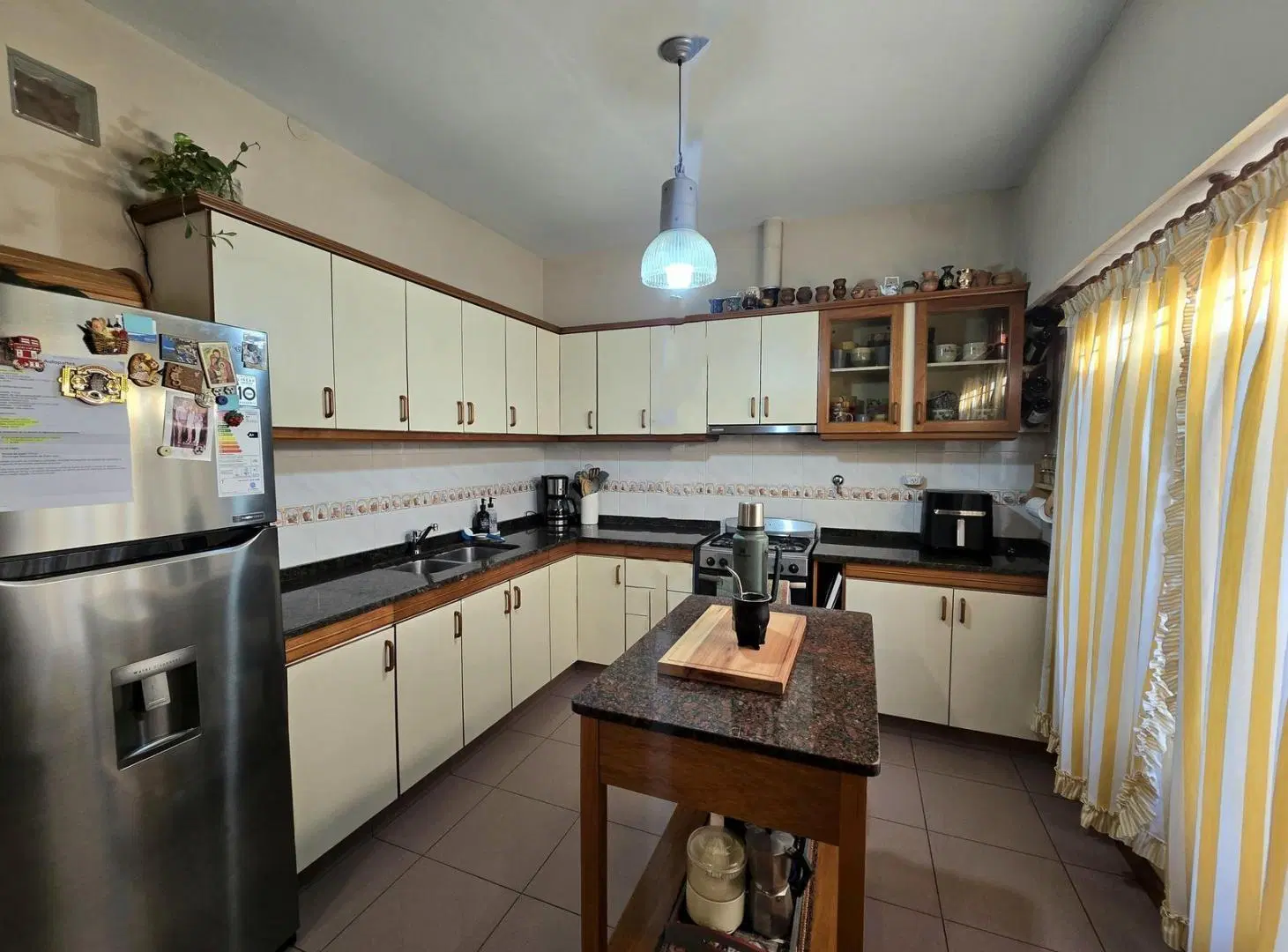 VENTA CASA 4 AMBIENTES EN VILLA ADELINA 3