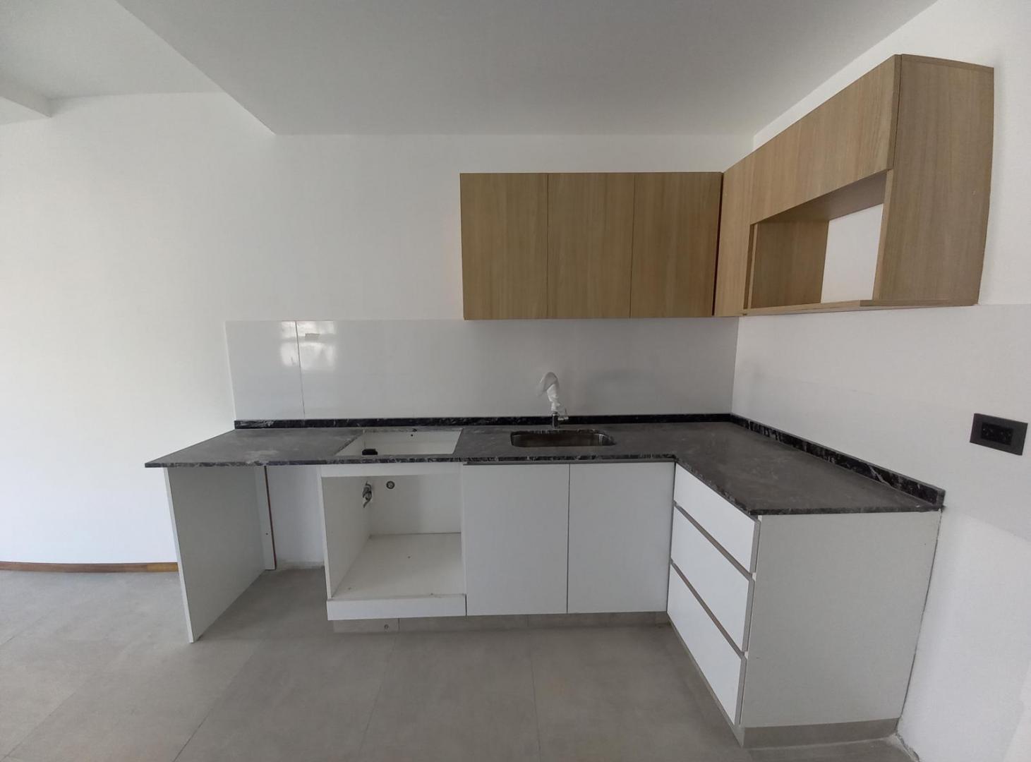 Foto de VENTA DEPARTAMENTO 3 AMBIENTES EN VILLA ADELINA, imagen 4