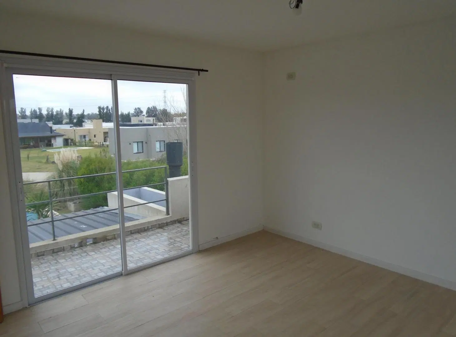 VENTA CASA 4 AMBIENTES EN INGENIERO MASCHWITZ 4