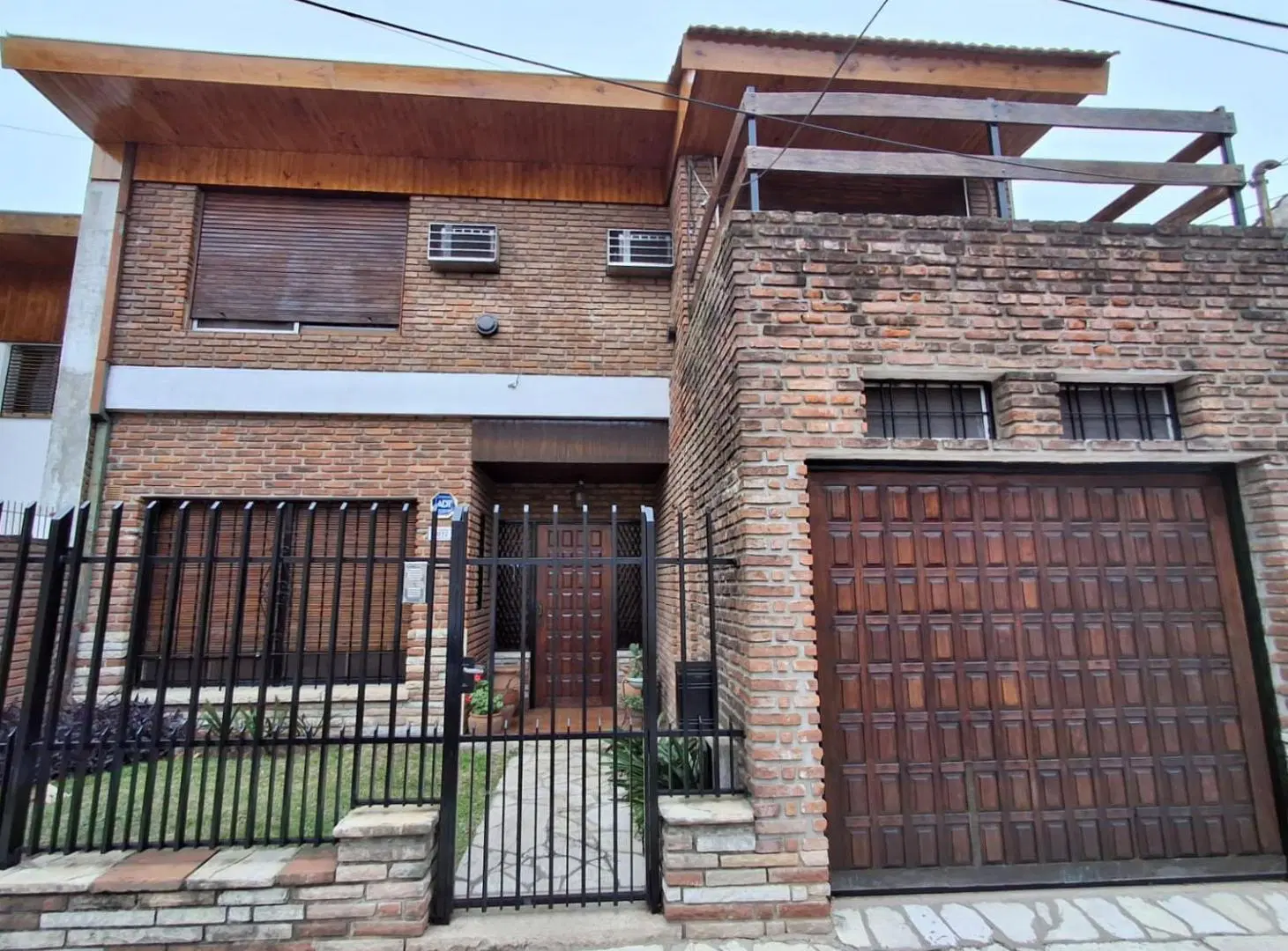VENTA CASA 5 AMBIENTES EN FLORIDA MITRE 2