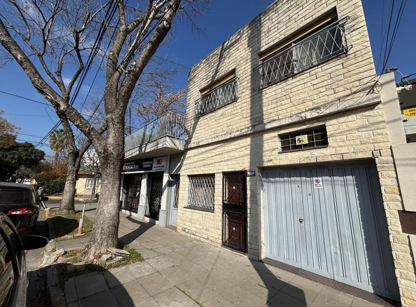 VENTA CASA CON DOS LOCALES EN OLIVOS 3