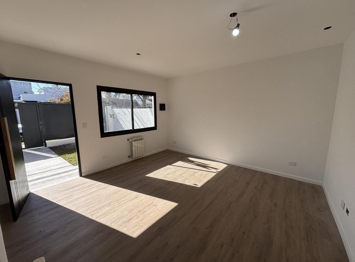 Foto de VENTA CASA 4 AMBIENTES EN MARTÍNEZ, imagen 3