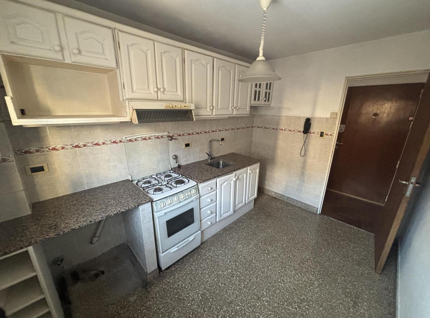 Foto de ALQUILER DEPARTAMENTO 2 AMBIENTES EN OLIVOS, imagen 5