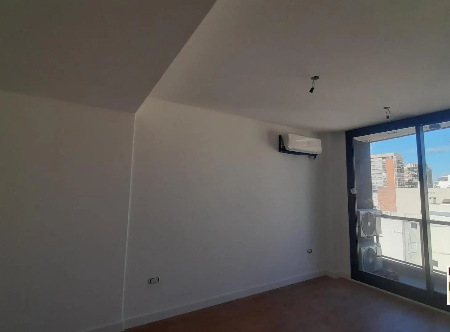 Moderno 2 ambientes balcón piscina, sum vivienda o inversión 1