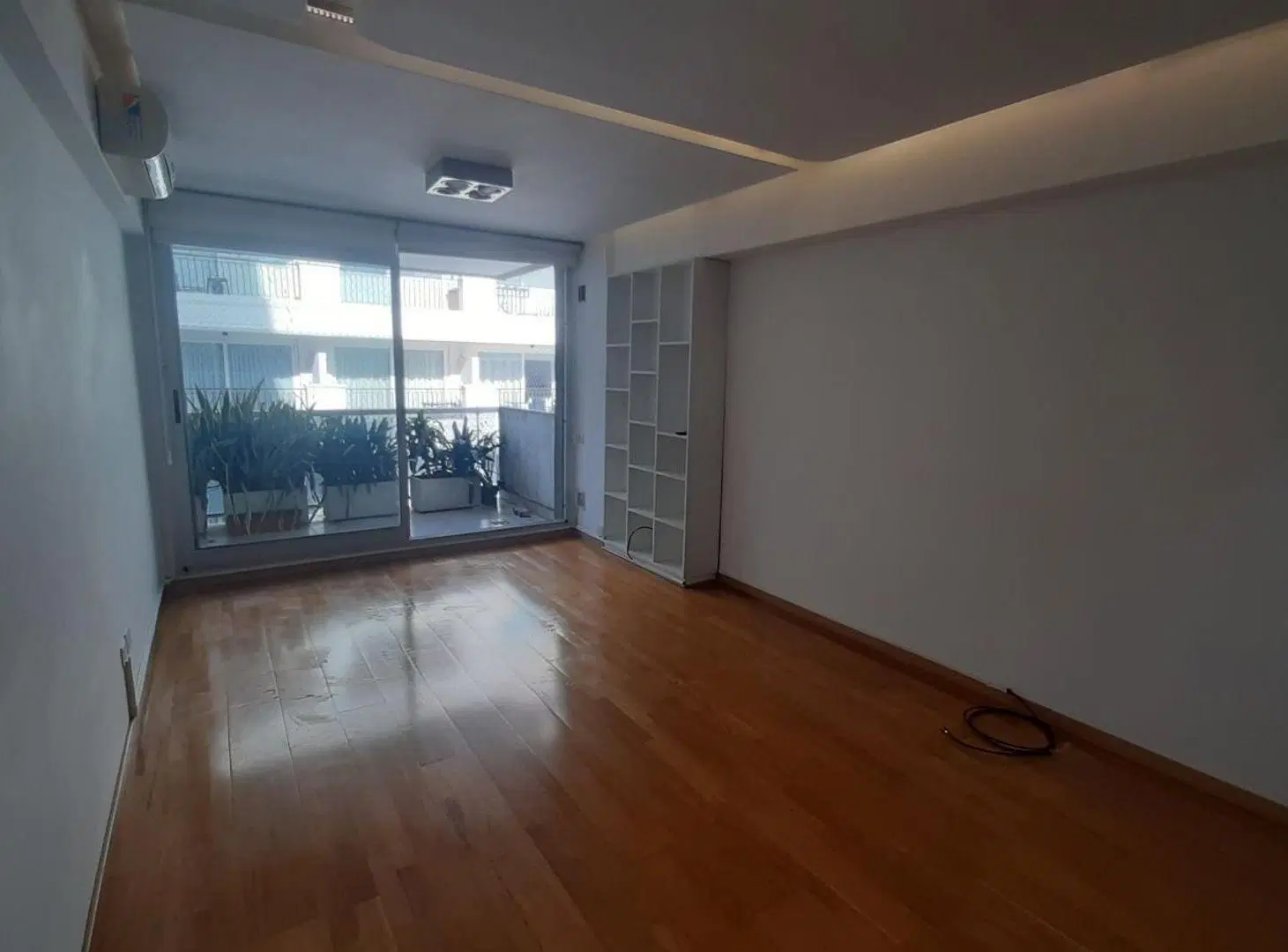 Amplio monoambiente balcón, vestidor, piscina,y parrilla 3