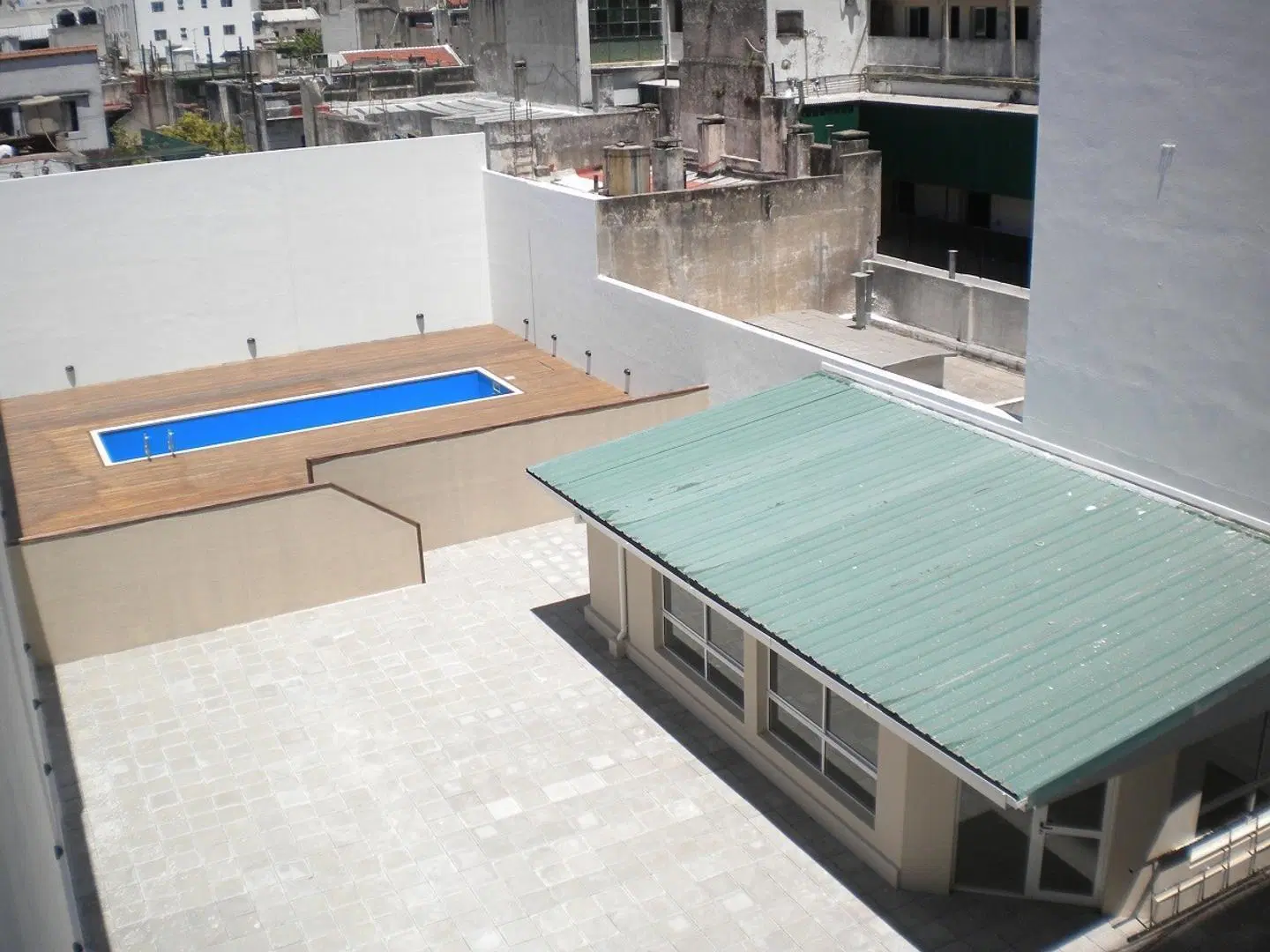Amplio departamento  2 amb. Apto Prof. Cochera. Amenities. 8