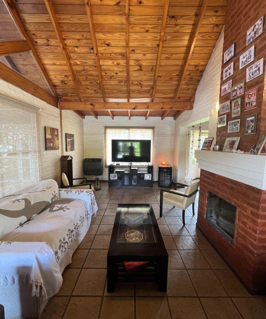 Foto de Casa. Venta. Canning. Campos de Echeverria. 4 amb., c/quincho cubierto, imagen 5