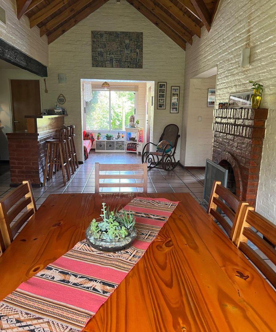 Foto de Casa. Venta. Canning. Campos de Echeverria. 4 amb., c/quincho cubierto, imagen 3