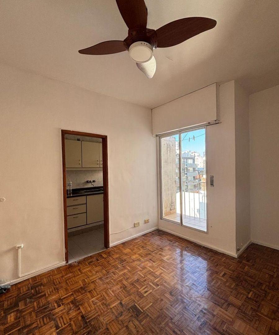 Foto de CABALLITO A METROS DEL SUBTE A /2 AMBIENTES LUMINOSO CON BALCON, imagen 1