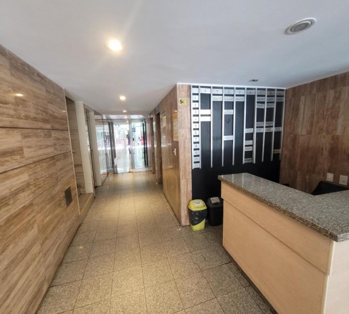 Oficina de 40 m en Microcentro - Opcion 30 m Adicionales y C 3