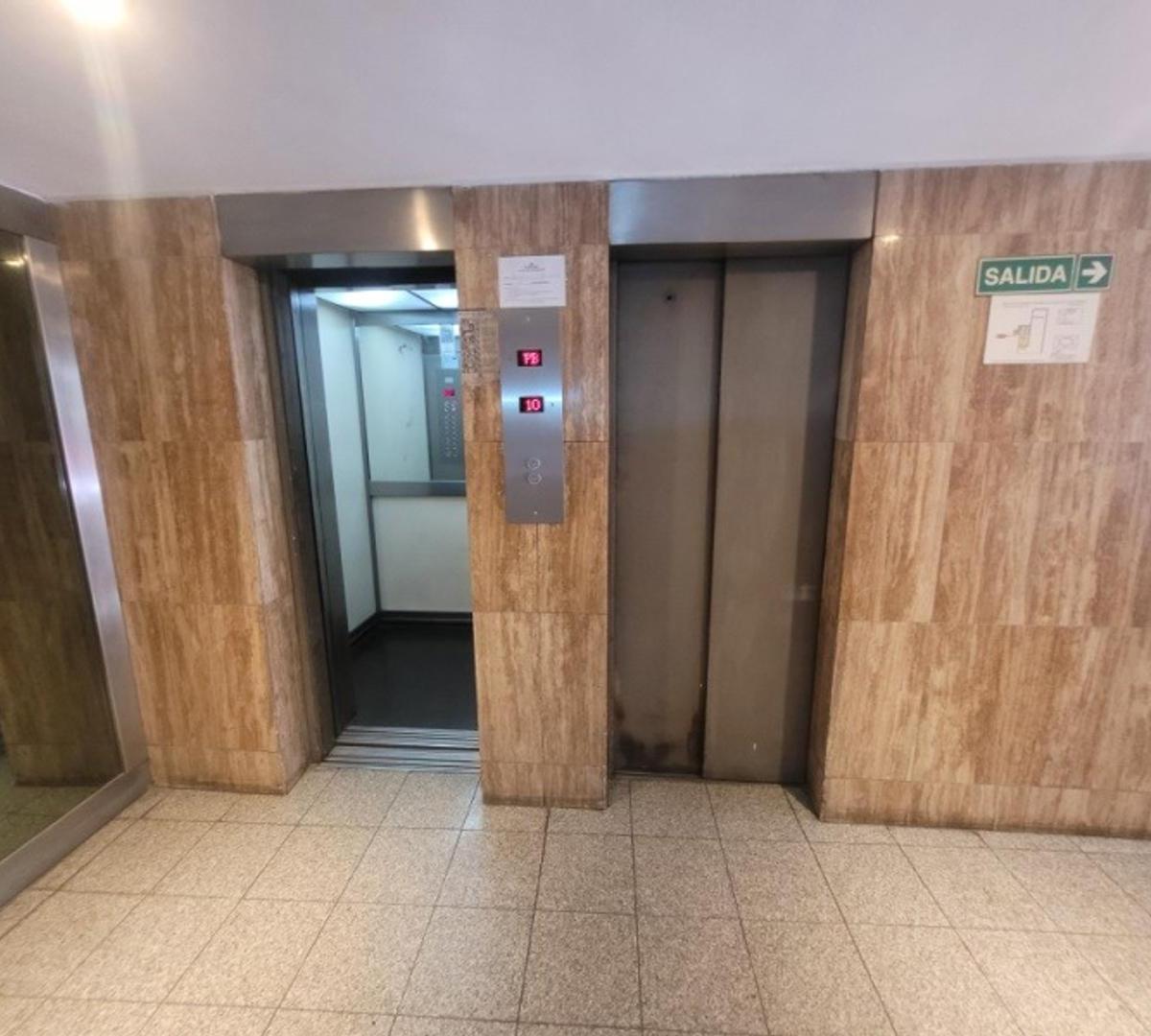 Oficina de 30 m en Microcentro - Opcion 40 m Adicionales y C 5