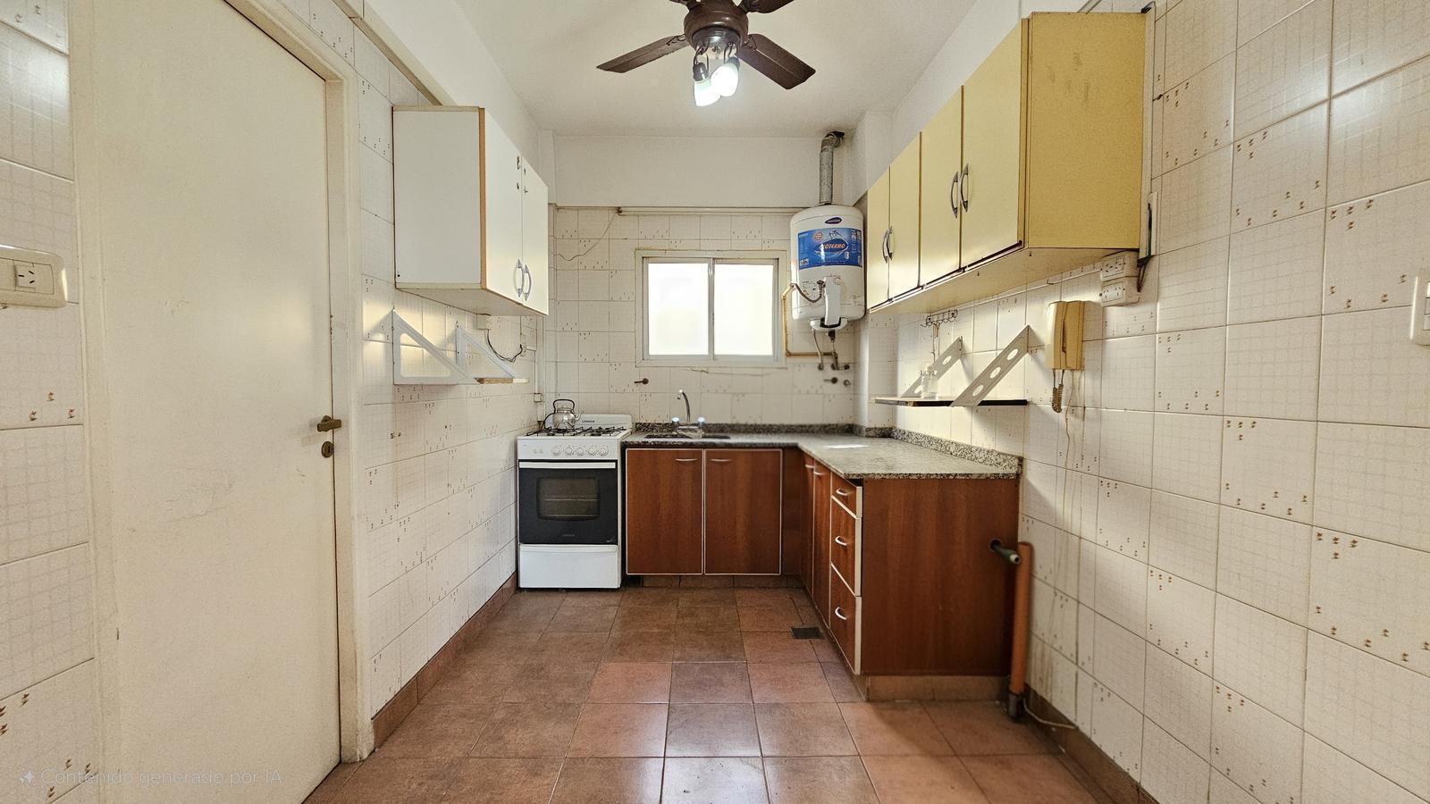 Departamento de 3 ambientes con balcon al frente - P.Avellaneda