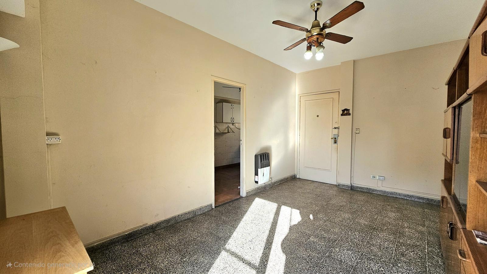 Departamento de 3 ambientes con balcon al frente - P.Avellaneda