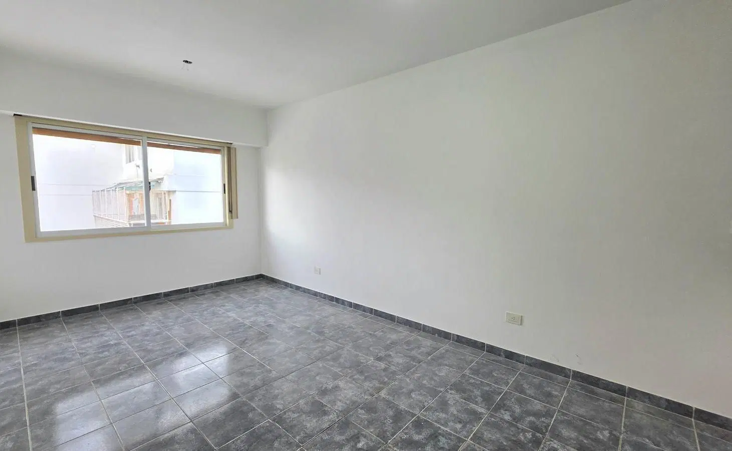 Departamento de 3 ambientes luminoso sin expensas, ni AySA ni ABL 3