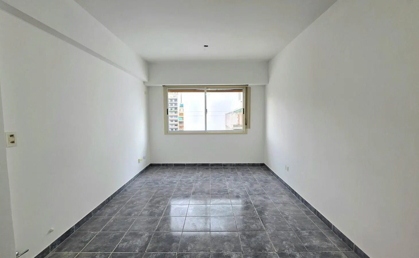 Departamento de 3 ambientes luminoso sin expensas, ni AySA ni ABL 2