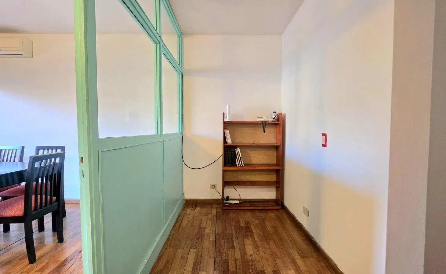 Av. Callao al 400 - Departamento de 3 ambientes con balcón 2