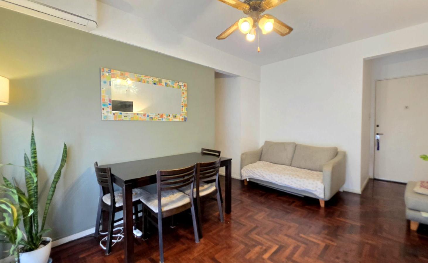 Departamento de 3 ambientes con balcón al frente