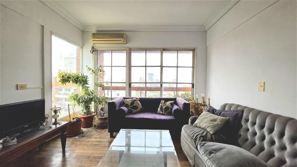 Departamento de 4 ambientes con dep. y terraza propia con parrilla - Piscina 2