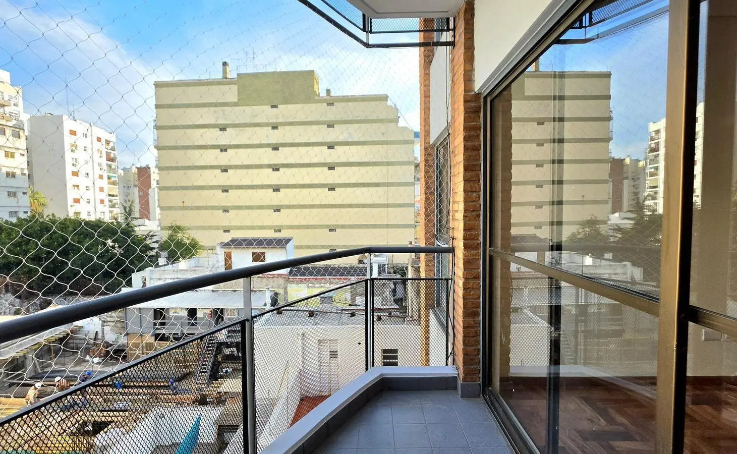 ALQUILER - Caballito - Departamento de 2 amb con balcón - Excelente estado 2
