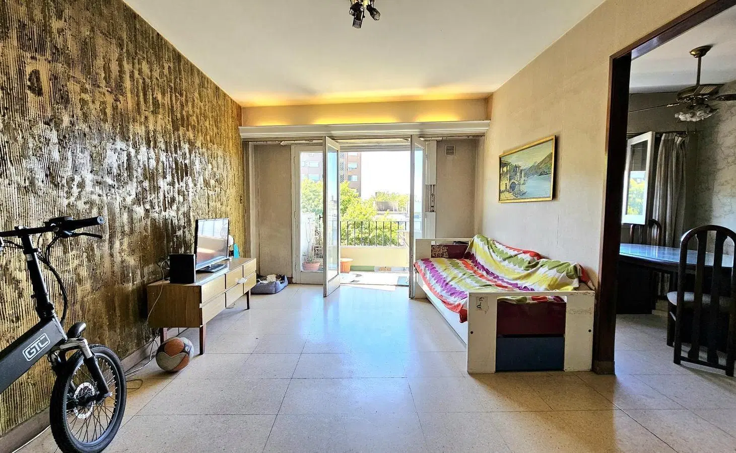 Departamento de 4 ambientes con balcón Pompeya 2
