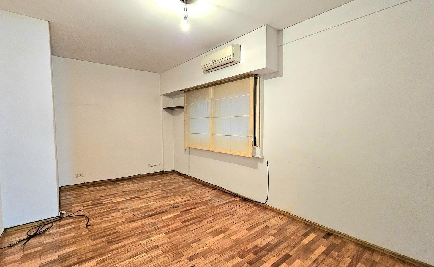 Foto de Av. La Plata 200 - Monoambiente con cocina independiente y baño, imagen 1