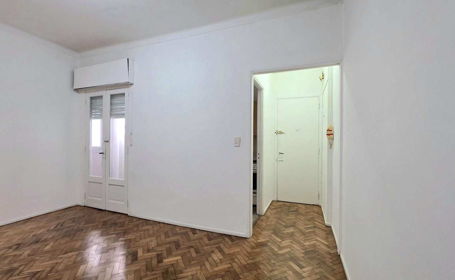Foto de Guayaquil al 700 - Departamento de 3 ambientes con dependencia en venta, imagen 1