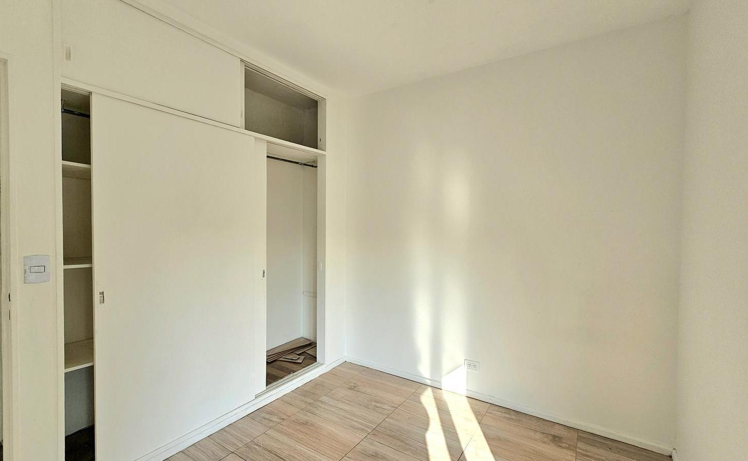 Foto de Donado 800 Departamento de 2 ambientes con balcón muy luminoso Villa, imagen 5