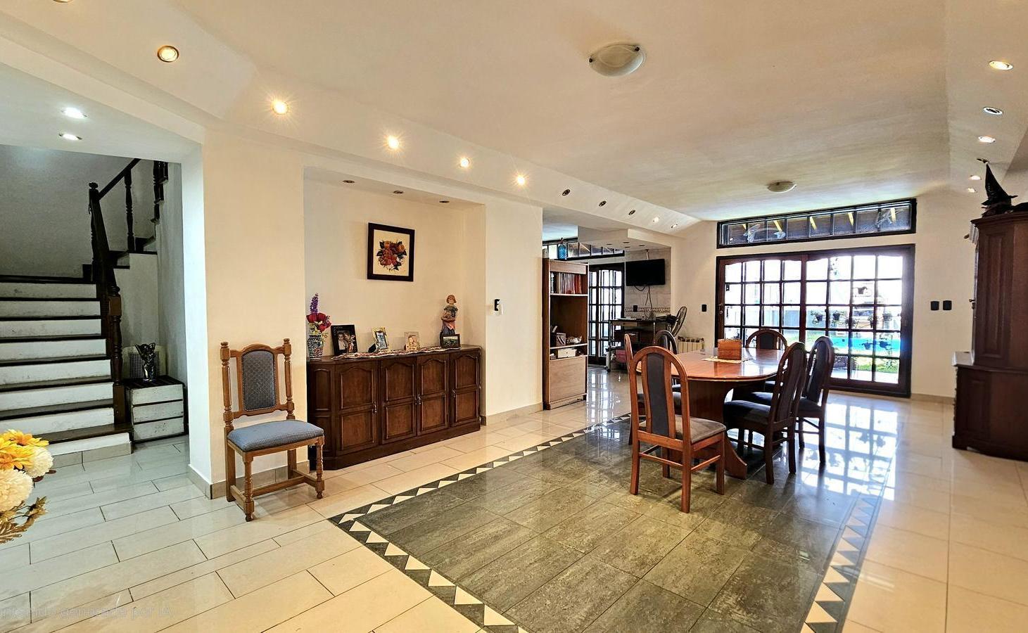Foto de Constitucion 2800 - San Cristobal - Casa con 4 dormitorios, dep, imagen 2