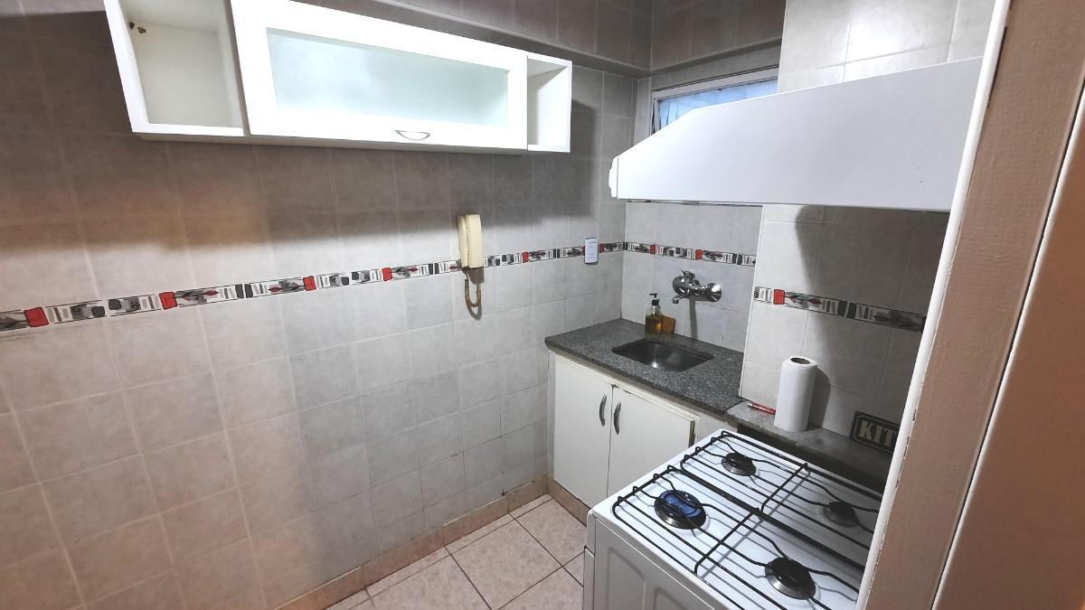 Foto de Aráoz al 2300, piso 7 - Dos ambientes luminoso ALQUILER, imagen 2