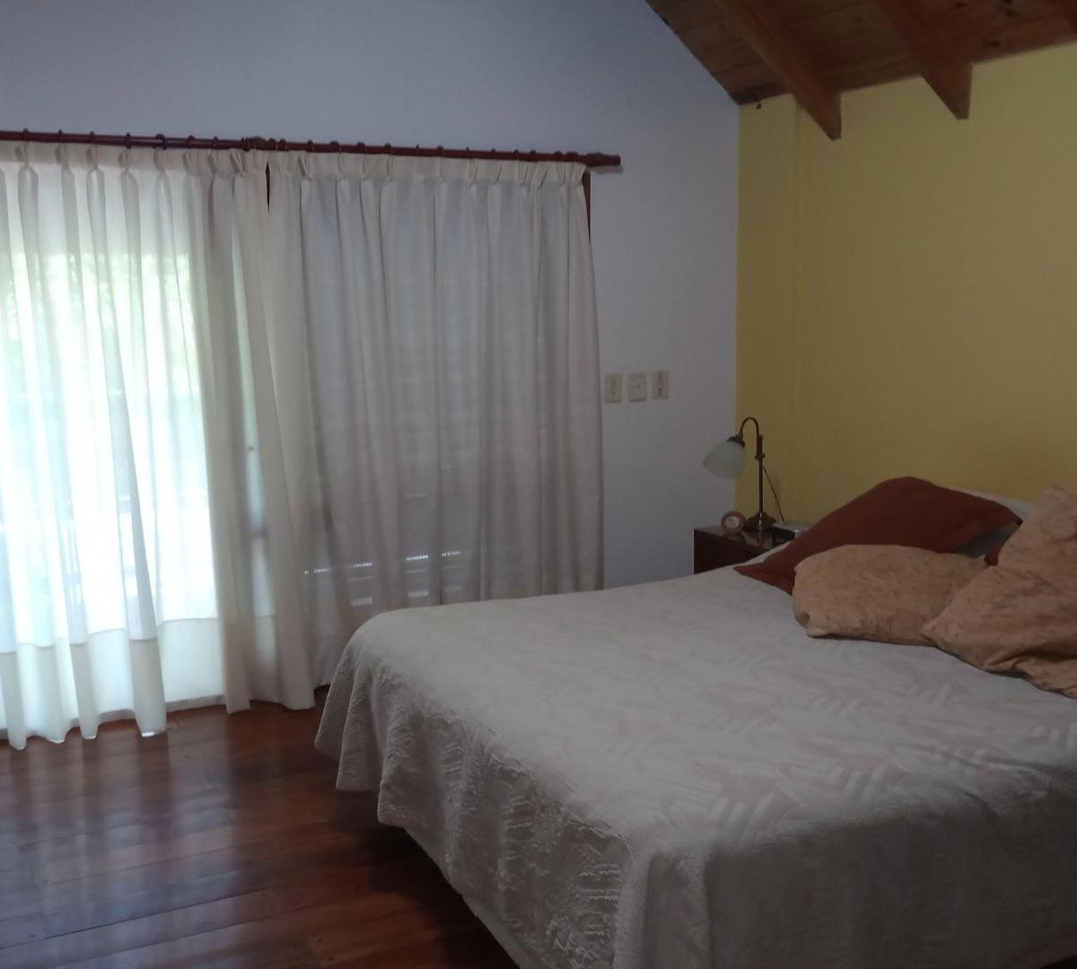 Venta - Villa Urquiza - 5 Ambientes - Jardin - Piscina 4