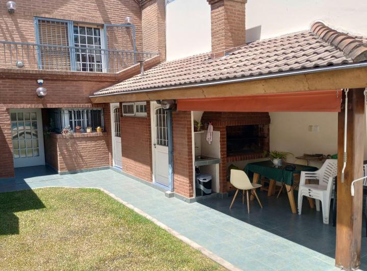 VENTA - Villa Urquiza - 5 Ambientes - Jardin - Piscina 3