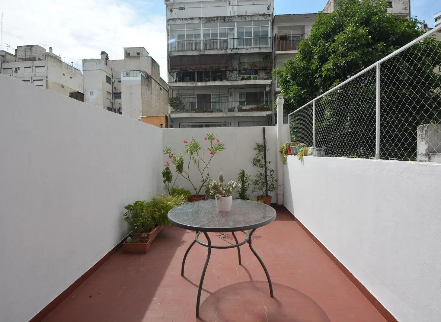 2 AMB. VENTA PALERMO , Contrafrente con amplio patio , Luminoso , guardacoches 3
