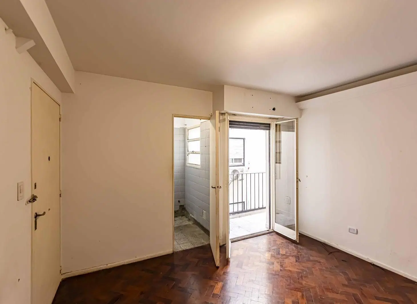 VENTA - PALERMO - MARIO BRAVO 1100 - 3 AMBIENTES - 2 BALCONES 3