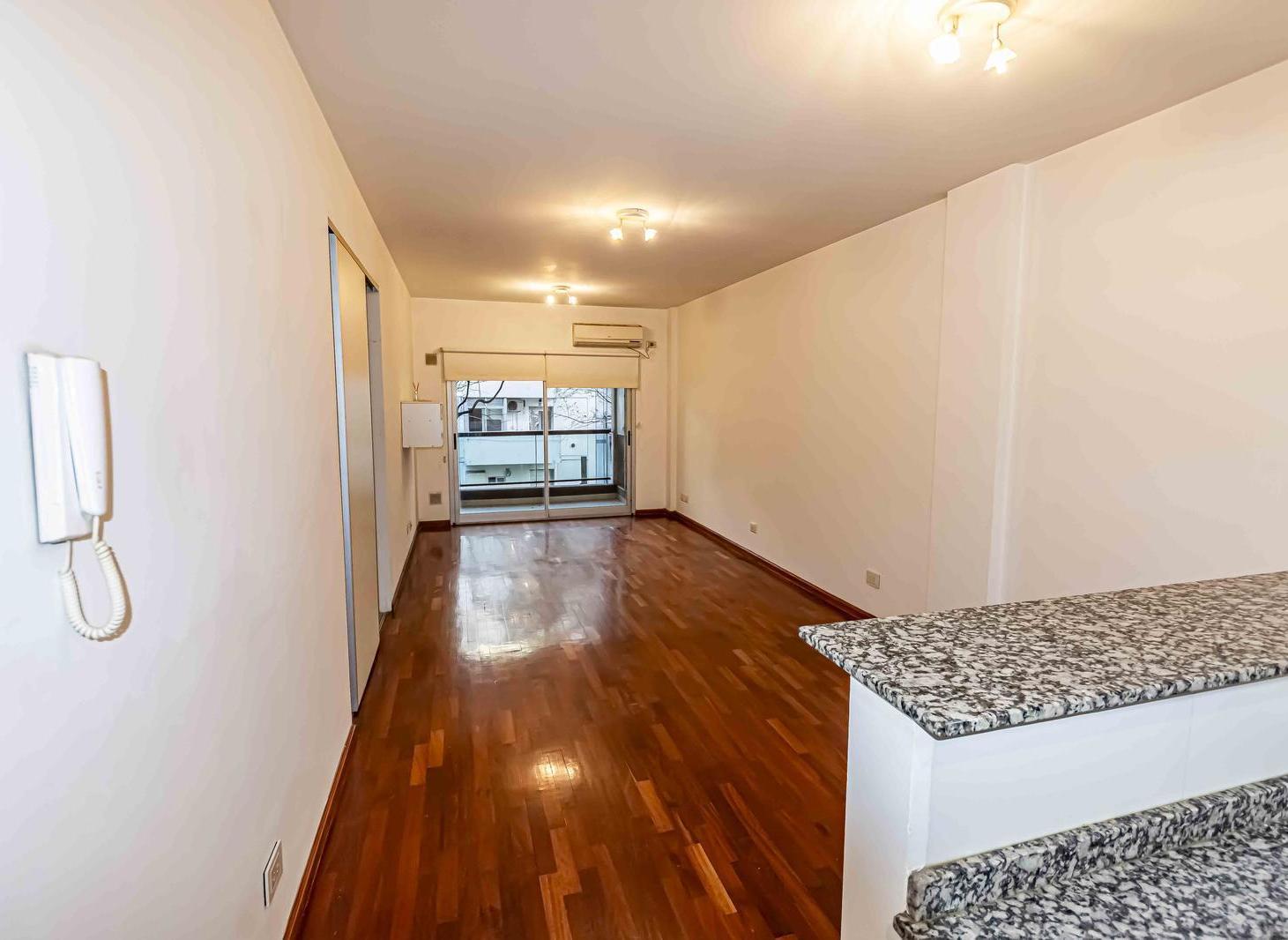 Foto de Alquiler - Palermo - Mario Bravo 1100 - Monoambiente - Balcon, imagen 3