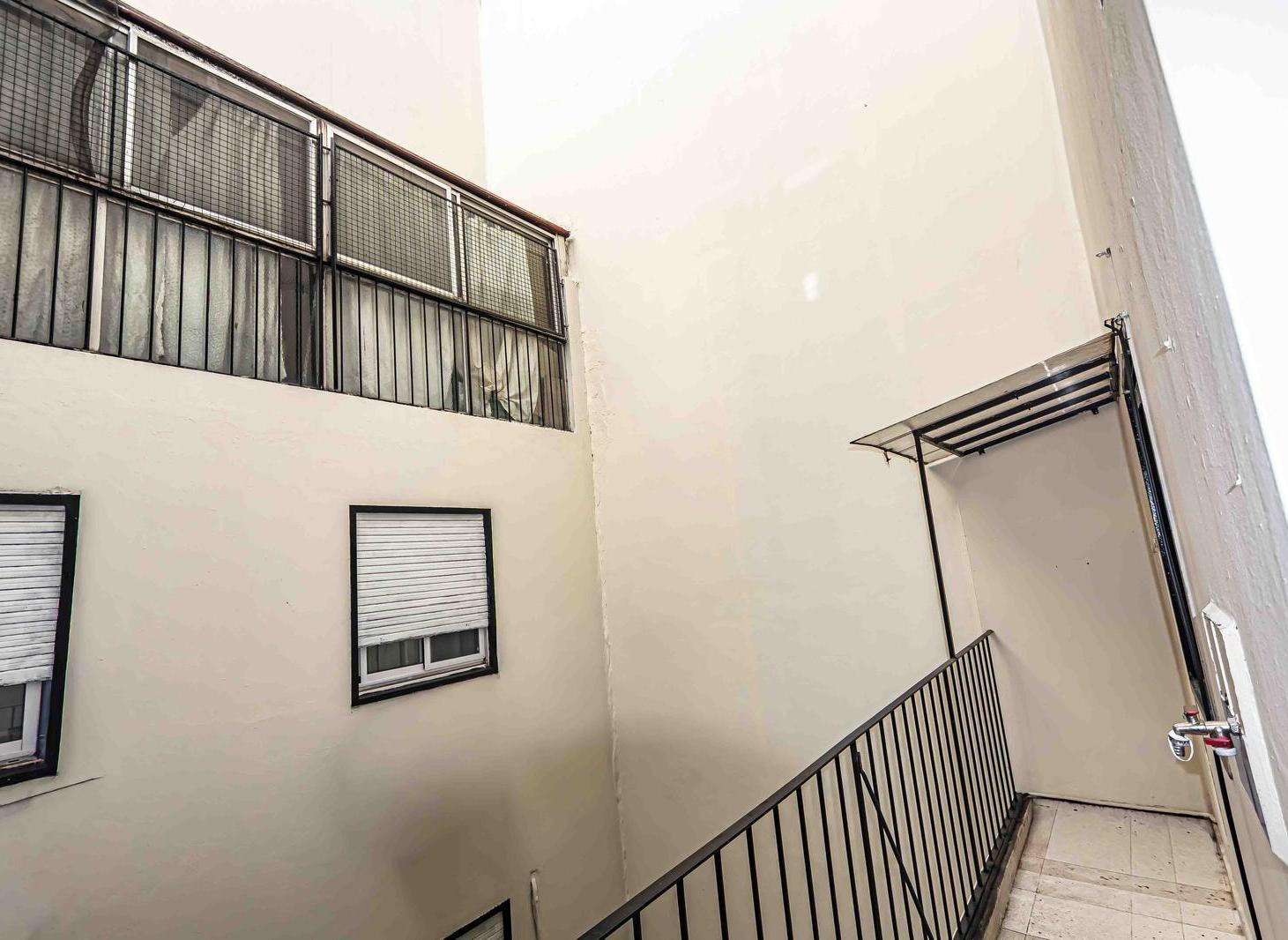 Foto de VENTA - PALERMO - MARIO BRAVO 1100 - 3 AMBIENTES - 2 BALCONES, imagen 5